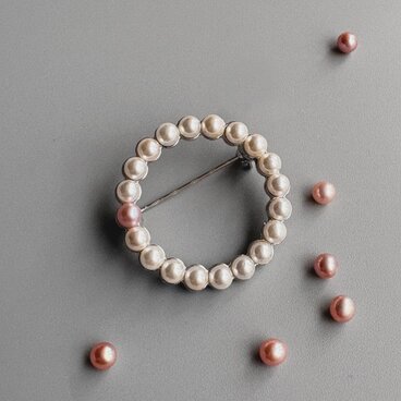 桜 春ブローチ ピンク淡水パール セレモニー 日常 フォーマル 発表会