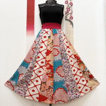 古き布を今の私へ＊着物リメイクの軽やかスカート　春近し