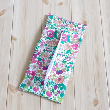 リバティ　携帯用ティッシュケース　ボックスティッシュから詰替え　ペーパータオル　花柄　エミリー　588