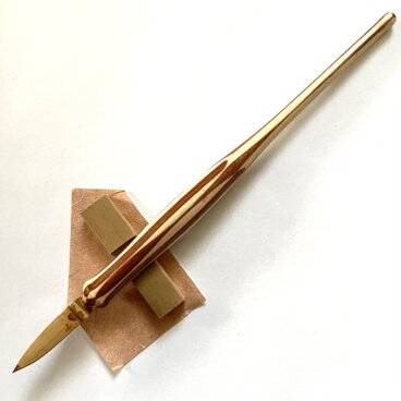 琴一ペン　（竹ペン、ペン軸は寄木）