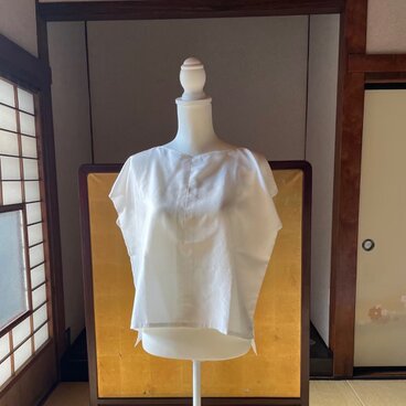 正絹のインナーブラウス｜かぶって着られる軽やかデザイン・半袖・ゆったりシルエット｜着物リメイク