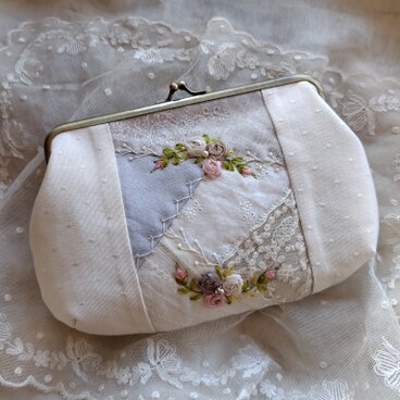 アンティークレース*リボン刺繍*ビーズ刺繍*パッチワーク