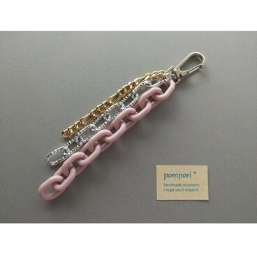 チェーンのしゃらしゃらチャーム（ピンク）