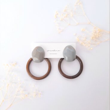 ★c　"シックに大人っぽく…"　春　大ぶり　フォーマル　ゆらゆら揺れる　2way　べっこう✕グレー　大人ピアス／イヤリング