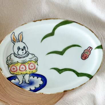チコロット❤️すべて手描き❤️染付け❤️洋食屋さんにありそうなレトロ感❤️だ円皿❤️うさぎ