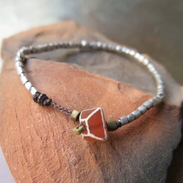 アンティーク　チンシルバー　＋　エッチドカーネリアン　＆　オリッサブラス　ブレスレット　百世 momotose（東）