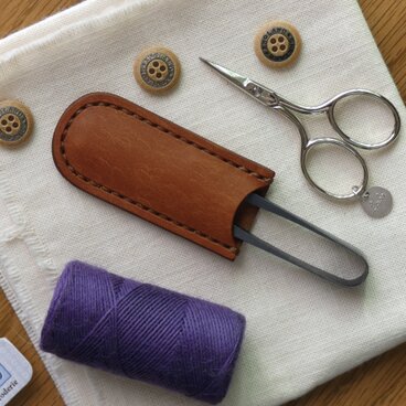 糸切りばさみケース／握り鋏ケース／ブラウン