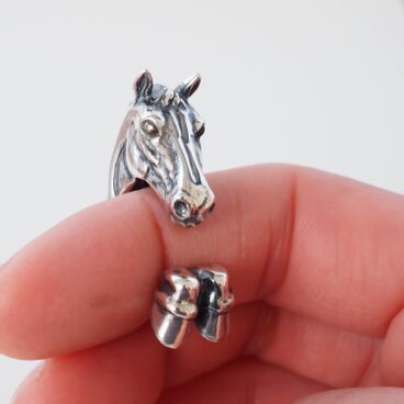 サラブレットモチーフ 馬のシルバーリング