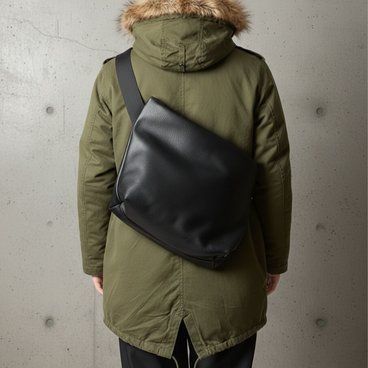 防水機能性レザーメッセンジャーバッグ メンズレディース兼用　通勤通学　GORE-TEX仕様 DRITTON G8ブラック