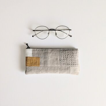 リネンのめがねケース/マスタード　パッチワーク　