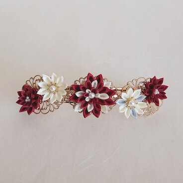 つまみ細工　お花のバレッタ　大　ワインレッド　透かしゴールド