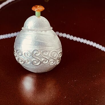 丸いポットペンダント