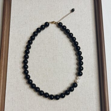 Luz オブシディアン ネックレス｜天然石×淡水パール｜お守りジュエリー　北欧