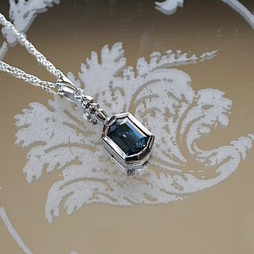 SV　宝石の小瓶　ロンドンブルートパーズ①　ペンダント＜ヘッドのみ＞