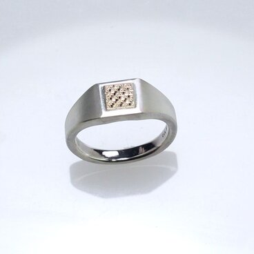 Sv925＆K10 【手彫り】シグネットリング