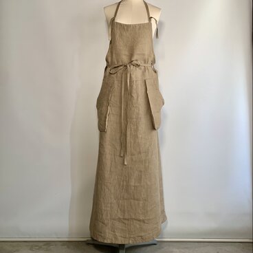 リネンツイル・ロング丈のサロペットドレス