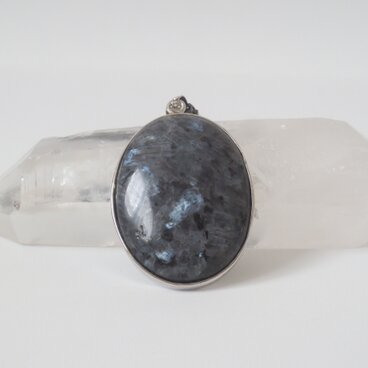 ラルビカイト　ネックレス