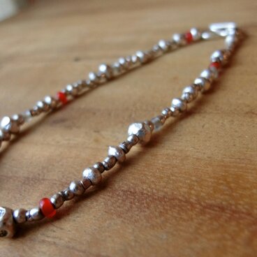 ＊さらに！happy price＊かれんなシルバーブレス ＠カレンシルバー＋フロストビーズ＋ホワイトハートRED