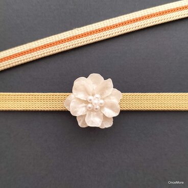 【数量限定】ホワイトフラワーの帯留め