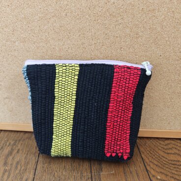 裂織りポーチ
