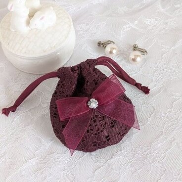 可愛いレースのミニ巾着（ワインレッド）