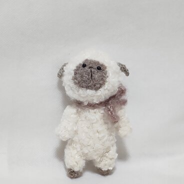 小さな子羊さん (あみぐるみ)