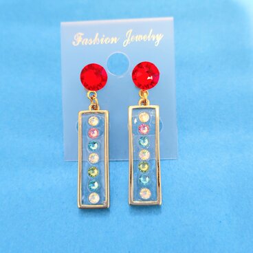 Luce ルビーのピアス