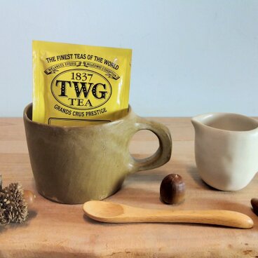 マグカップ(ブラウン)