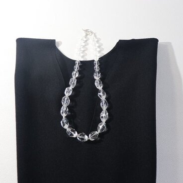 水晶のネックレス--雪解けの光--