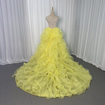 華やかなトレーン イエロー ラッフルフリル ソフトチュール 前撮り 抜群のおしゃれ見え