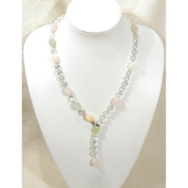 ミックスベリルと本水晶のYネックレス（天然石、4月の誕生石、桜色、春の色合い、パステルカラー、大粒、多面カット）