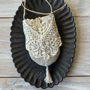 amulette＊お守りネックレス*アンティーク素材*コラージュ*お守り装身具*水晶*天然石