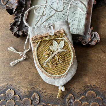 amulette＊お守りネックレス*アンティーク*コラージュ*お守り装身具*水晶*天然石* 淡水パール