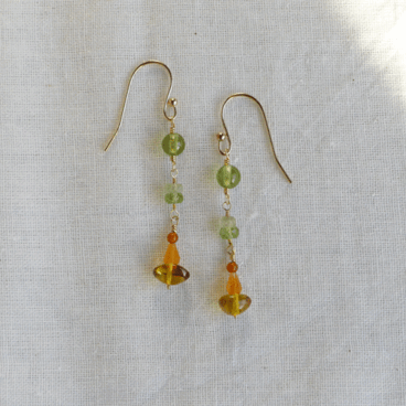 ペリドットとカーネリアンのピアス