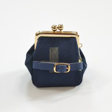 ミニサイズのがまぐち 窓越しの住人 ネイビー／Ｇ