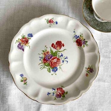 リュネヴィル　KG Luneville ブーケ柄の脚付きケーキ皿 コンポティエ 12twcm21