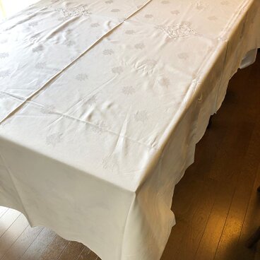 テーブルクロス 大判フレンチリネン モノグラム刺繍入り 12clan22