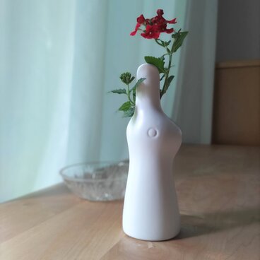 鹿児島睦｜MakotoKagoshima｜ZUAN&ZOKEI｜うさぎ｜花器｜フラワーベース｜花瓶｜一輪挿し｜廃番｜日本