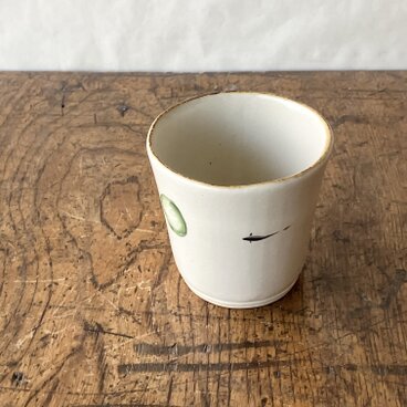 コップ　ハスに鯉