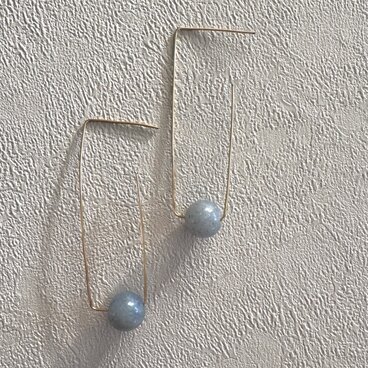 エンジェライトの直角ピアス