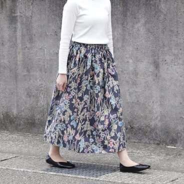 ★新作 上質・綿麻生地 水彩画風 ボタニカル・ガーデン ギャザースカート（ネイビー）リネン 麻 ロング マキシ ポケット