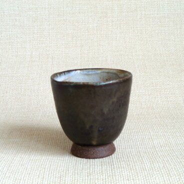 湯のみ（黒釉b）