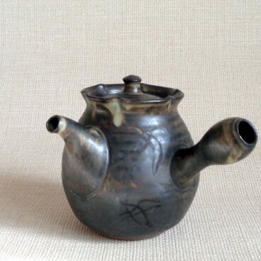 急須（つばめ）