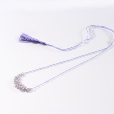 タンザナイトとタッセルの藤色ネックレス