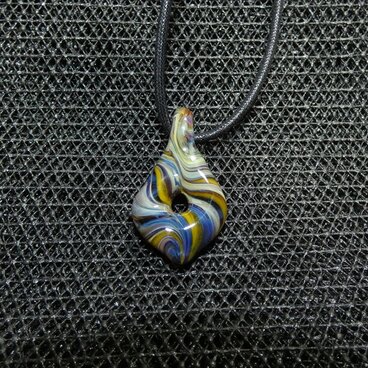 ドリームキャッチャーNO.458（ガラス、とんぼ玉、一点物、夢、伝統工芸、ネックレス）