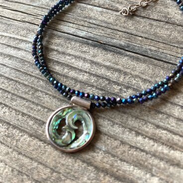 Paua Shell Wave スピネルネックレス sv925