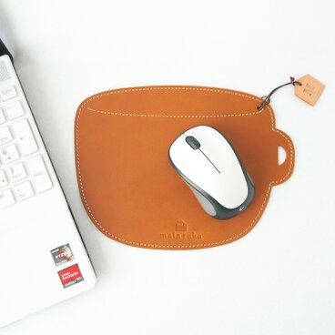 仕事中もほっこり♪《本革》ティーカップのマウスパッド（イニシャル入りティーバッグ付き）