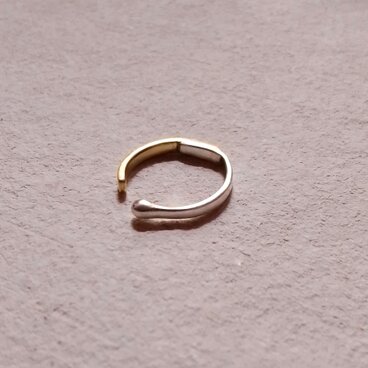 シルバー×真鍮 フラットアシンメトリー イヤーカフ