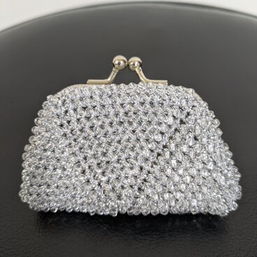 46*ハンドメイド☆ビーズがま口☆コインケース☆シルバーラメ