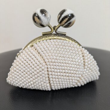 47*ハンドメイド☆ビーズがま口☆コインケース☆ホワイト☆アニマル